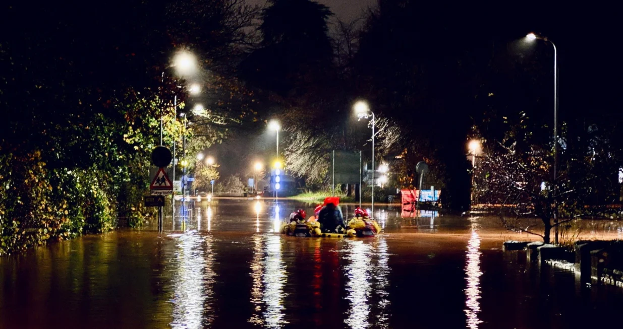 Oluja Claudia poharala Evropu/South Wales Fire And Rescue Serv