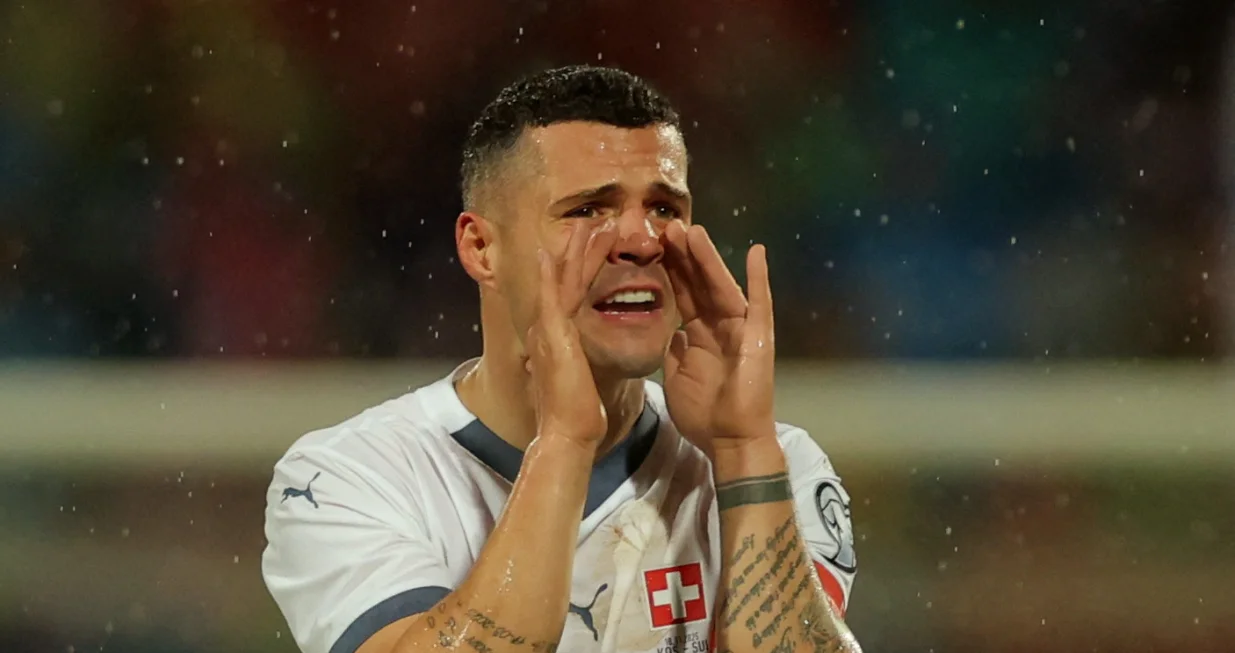Soccer Football - FIFA World Cup - UEFA Qualifiers - Group B - Kosovo v Switzerland - Fadil Vokrri Stadium, Pristina, Kosovo - November 18, 2025 Switzerland's Granit Xhaka reacts REUTERS/Valdrin Xhemaj/Foto: Valdrin Xhemaj