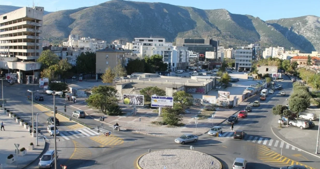 Izgradnja Hrvatskog narodnog kazališta (HNK) u Mostaru//