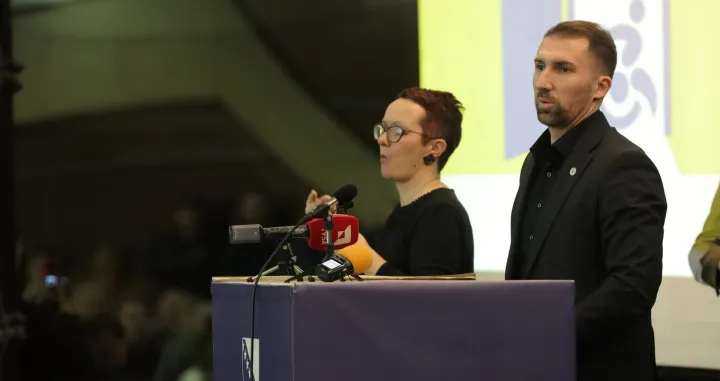 Vlada Federacije BiH uručenje ugovora korisnicima fonda za profesionalnu rehabilitaciju i zapišljavanje/Senad Gubelić