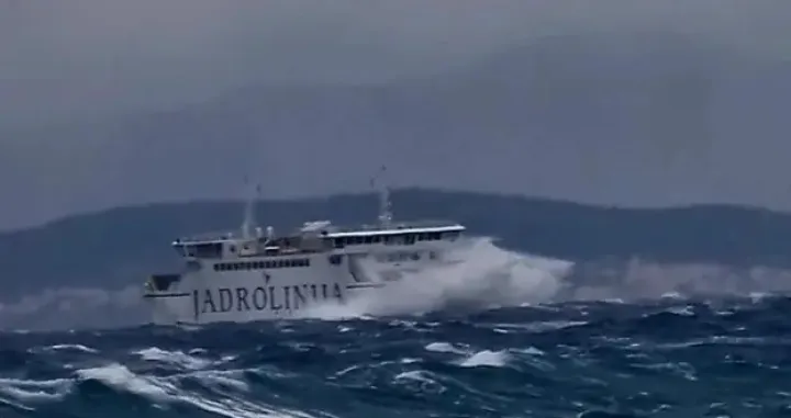 Trajekt 'Hrvat'/Dalmacija Danas