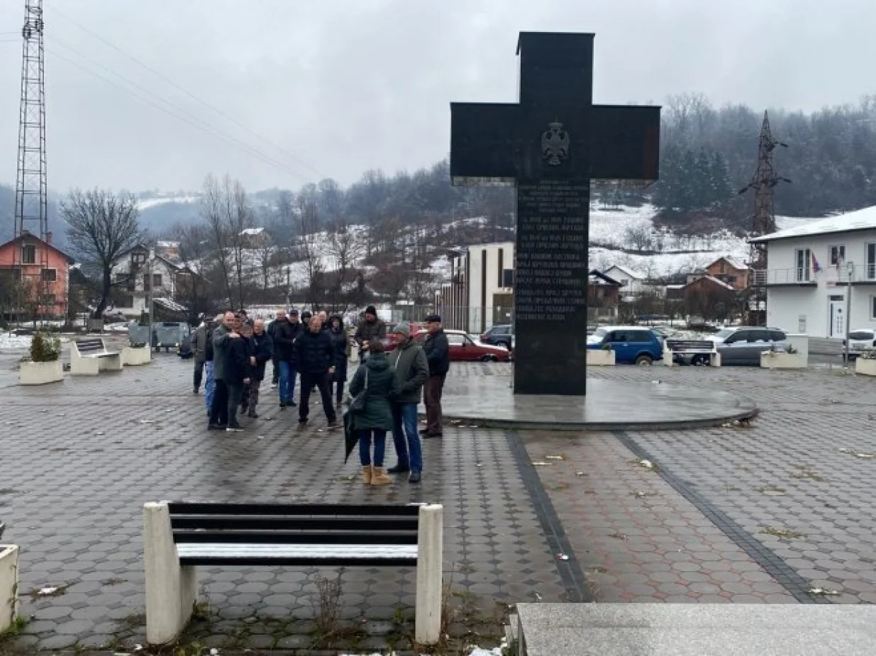 Kravica, Bratunac, okupljanje, skup podr&scaron;ke Vojinu Pavloviću/Rtrs