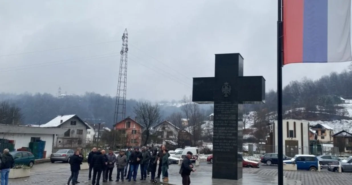 Kravica, Bratunac, okupljanje, skup podr&scaron;ke Vojinu Pavloviću/Rtrs