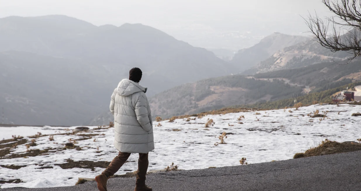 Mirniji dan ispred nas/Free Pik