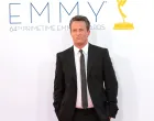 FILE PHOTO: Actor Matthew Perry arrives at the 64th Primetime Emmy Awards in Los Angeles September 23, 2012. REUTERS/Mario Anzuoni (UNITED STATES Tags: ENTERTAINMENT) (EMMYS-ARRIVALS)/File Photo/Mario Anzuoni