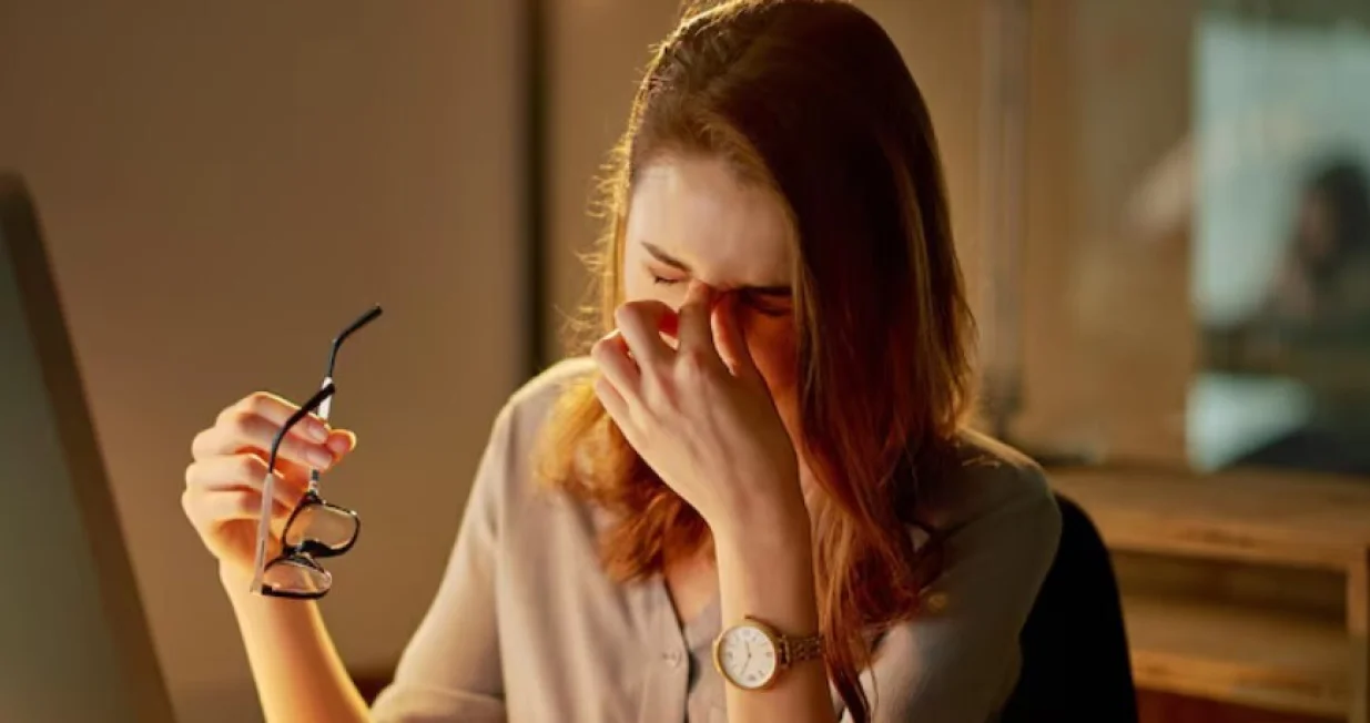 stres, umor, glavobolja/Freepik