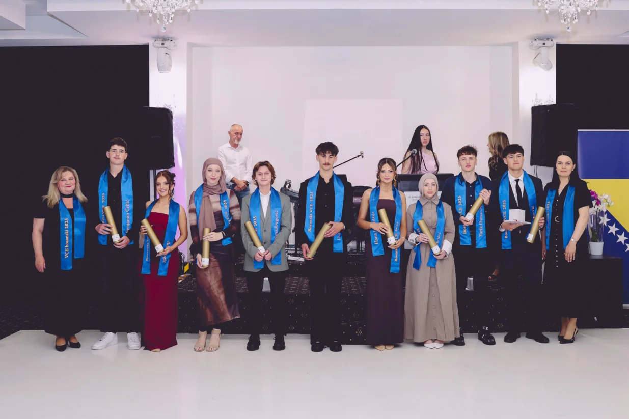 Matursko veče 20. generacije maturanata VCE Bosnian (Bosanska &scaron;kola Viktorija) u Melbourneu/Bosanska &scaron;kola U Viktoriji