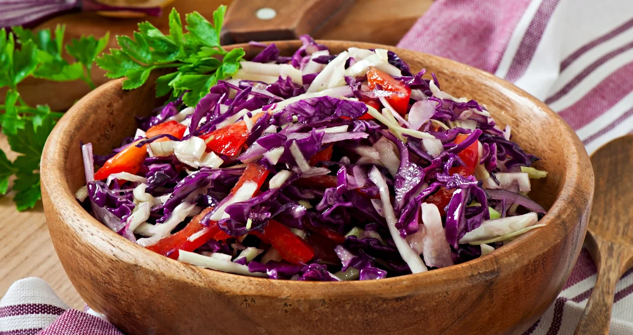 Ova salata ide uz sve/Free Pik