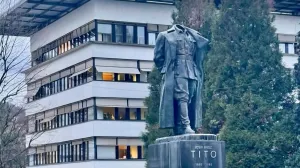 tito ostao bez glave u velenju X/X