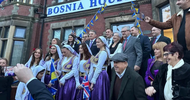 Dan državnosti BiH u Bosanskoj kući u Birminghamu, prijemu prisustvovao Željko Komšić//