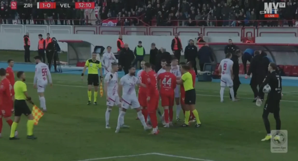 Sukob igrača Zrinjskog i Veleža (FOTO: Screenshot/MYTV)/Foto: 