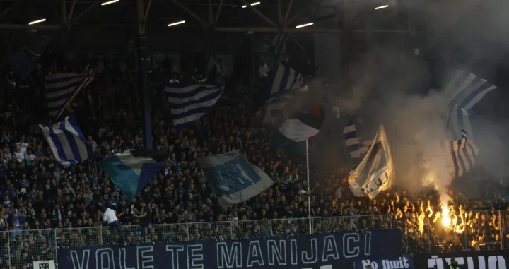 Manijaci na derbiju/Foto: 