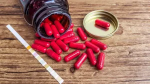 Cranberry pills with d mannose and urine test strip/