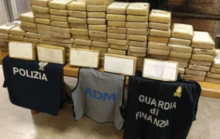 Vozač iz BiH, 126 kilograma kokaina/Guardia Di Finanza