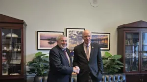 Sven Alkalaj i Keith Self/