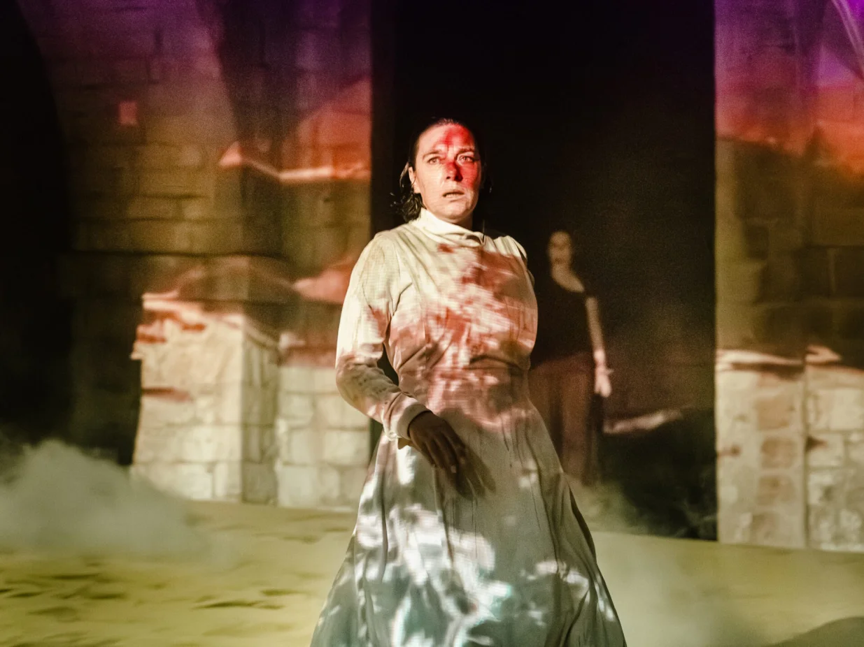 Detalj iz predstave "Medeja"/