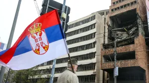 BEOGRAD, SRBIJA - 11. novembar 2025: Kompleks od dvije zgrade u kojima se nalazio GeneralЕЎtab i ministarstvo odbrane (sekretarijat za narodnu odbranu) SFRJ izgraД'en je tokom 1950-ih godina.Projektant je bio Nikola DobroviД‡, a za gradnju kaskadnih graД'evina smjeЕЎtenih s obje strane Nemanjine ulice u centru Beograda koriЕЎten je tamno crveni kamen iz KosjeriД‡a i bijeli mramor sa otoka BraДЌa.Objekat je pogoД'en tokom NATO intervencije 1999. godine i teЕЎko oЕЎteД‡en.Zgrada je 2005. proglaЕЎena za spomenik kulture. SkupЕЎtina Srbije nedavno je usvojila poseban zakon kojim se omoguД‡ava revitalizacija zgrade GeneralЕЎtaba bivЕЎe jugoslovenske vojske.Pomenutim zakonom ukida se status zaЕЎtiД‡enog kulturnog dobra. (Filip Stevanovic - Anadolu Agency)/