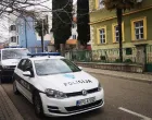 Policija ispred jedne od &scaron;kola u Mostaru/
