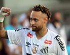 Soccer Football - Brasileiro Championship - Santos v Cruzeiro - Estadio Urbano Caldeira, Santos, Brazil - December 7, 2025 Santos' Neymar celebrates after the match REUTERS/Thiago Bernardes  TPX IMAGES OF THE DAY/Foto: Thiago Bernardes