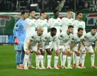 Soccer Football - UEFA Conference League - SK Rapid Wien v Omonia Nicosia - Allianz Stadion, Vienna, Austria - December 11, 2025 SK Rapid Wien players pose for a team group photo before the match REUTERS/Elisabeth Mandl/Foto: Elisabeth Mandl