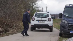 Policija blokirala prilaz kući/Telegraf.rs/