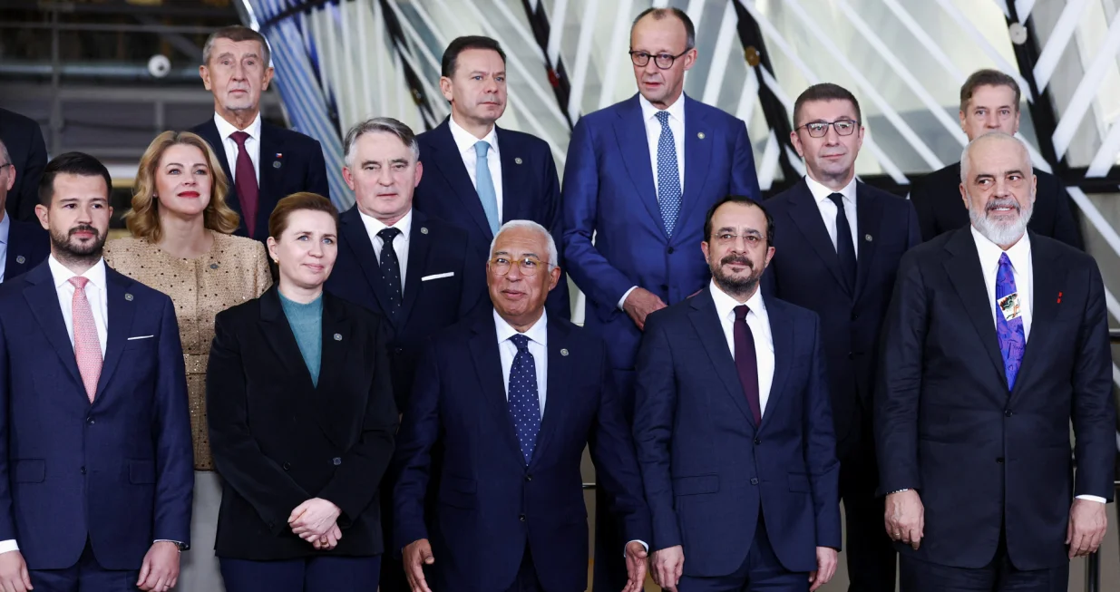 Montenegro's President Jakov Milatovic, Denmark's Prime Minister Mette Frederiksen, European Council President Antonio Costa, Cyprus' President Nikos Christodoulides, Albanian Prime Minister Edi Rama, Czech Republic Prime Minister Andrej Babis, German Chancellor Friedrich Merz, North Macedonia's Prime Minister Hristijan Mickoski, Chairman of the Presidency of Bosnia and Herzegovina Zeljko Komsic, Latvian Prime Minister Evika Silina and other leaders gather to take a family photo at a European Union&ndash;Western Balkans summit in Brussels, Belgium, December 17, 2025. REUTERS/Yves Herman/Yves Herman