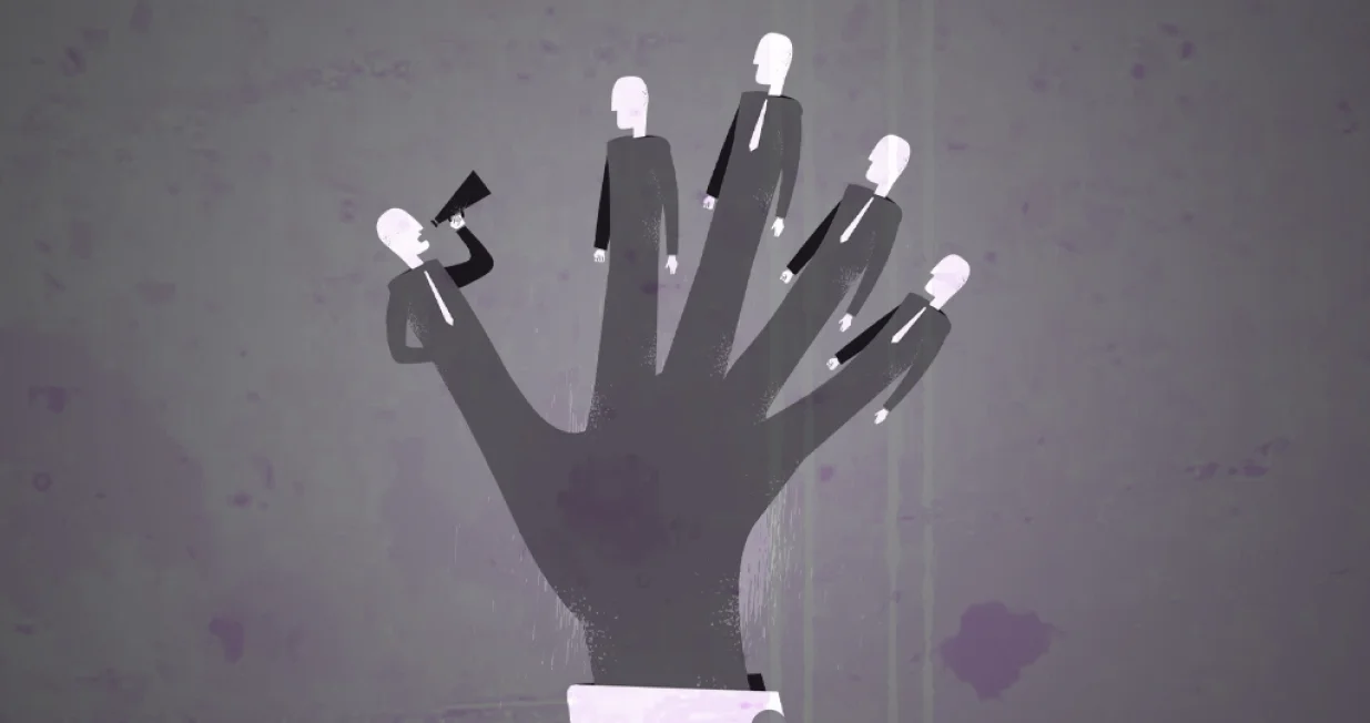 Berić govori o dubokom dru&scaron;tvenom i političkom propadanju Bosne i Hercegovine, u kojem su građani sistematski isključeni iz odlučivanja i prisiljeni da svoja osnovna prava traže na ulici kroz proteste. Autor kritikuje vlasti i etnonacionalne elite koje, uz korupciju i neodgovornost, održavaju sistem u kojem političari žive privilegovano, dok radnici, penzioneri, studenti i druge grupe tonu u siroma&scaron;tvo i nesigurnost. Posebno se problematizira paradoks da građani, uprkos svemu, na izborima i dalje biraju iste političke strukture, vođeni etničkom, a ne građanskom logikom./Benjamin Krnić