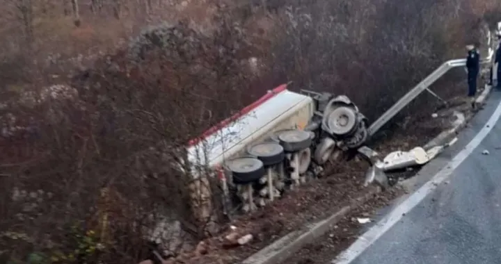 Jezive scene/Facebook//