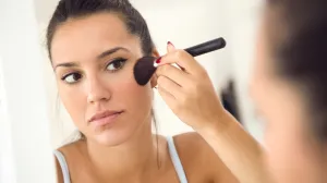 Skida godine s lica/Free Pik