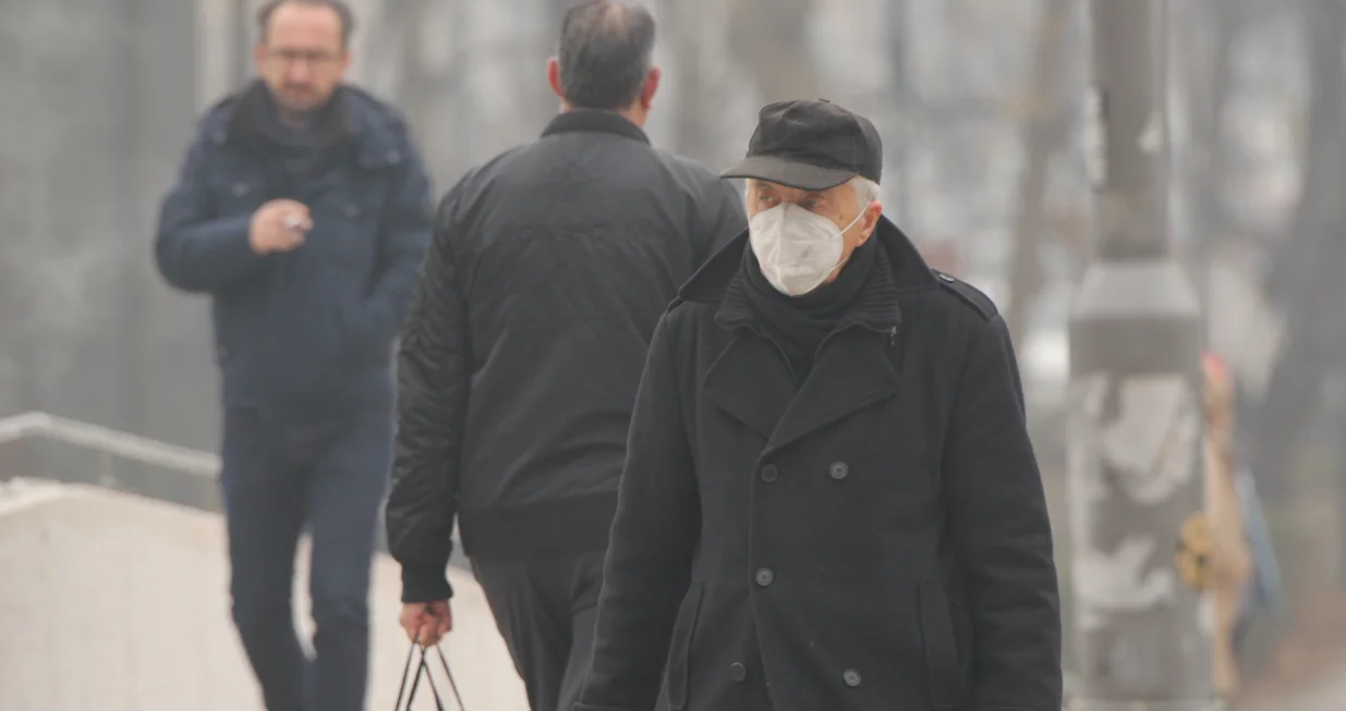 Magla smog zagađenje maska/Senad Gubelić