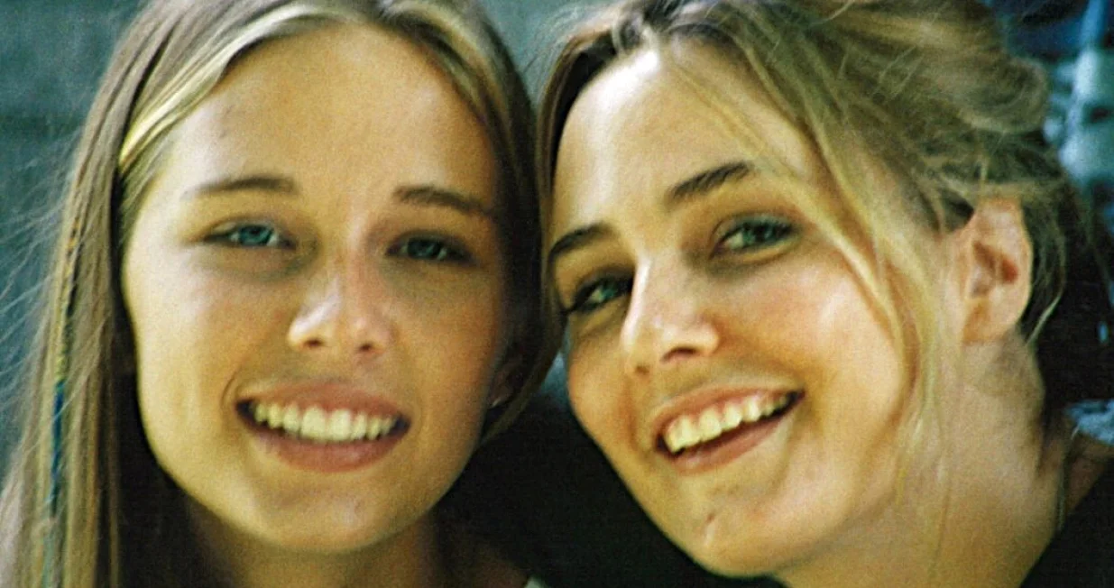 Annie Farmer (lijevo) i Maria Farmer (desno)//