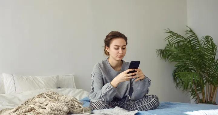 Kori&scaron;tenje mobitela nakon buđenja//