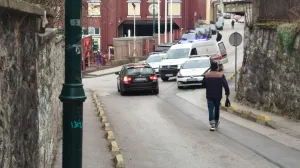 Policija i Hitna pomoć na mjestu događaja/A. Ka./Oslobođenje/A. Ka. 