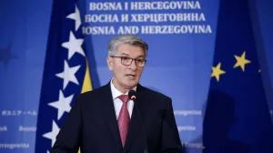 Šemsudin Mehmedović/Fena