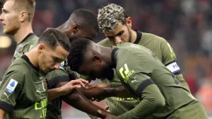 epa10259265 AC Milan's Divock Origi celebrates scoring the 3-0 goal during the Italian Serie A soccer match between AC Milan and Monza, in Milan, Italy 22 October 2022. EPA/MATTEO BAZZI/Foto: Matteo Bazzi