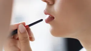 Must-have olovka za usne/Free Pik