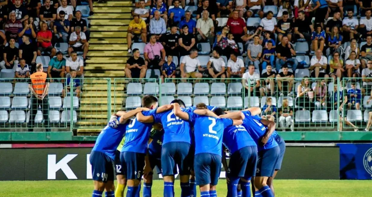 &Scaron;iroki Brijeg - Tuzla CityTomislav Adolf TomićIvan PranjićIvan &Scaron;aravanjaMarko CapanStephen ChineduCyrille KpanDaniel LukićLuka MamićBožo MusaMarijan ĆavarMihael Kupre&scaron;ak/Foto: 