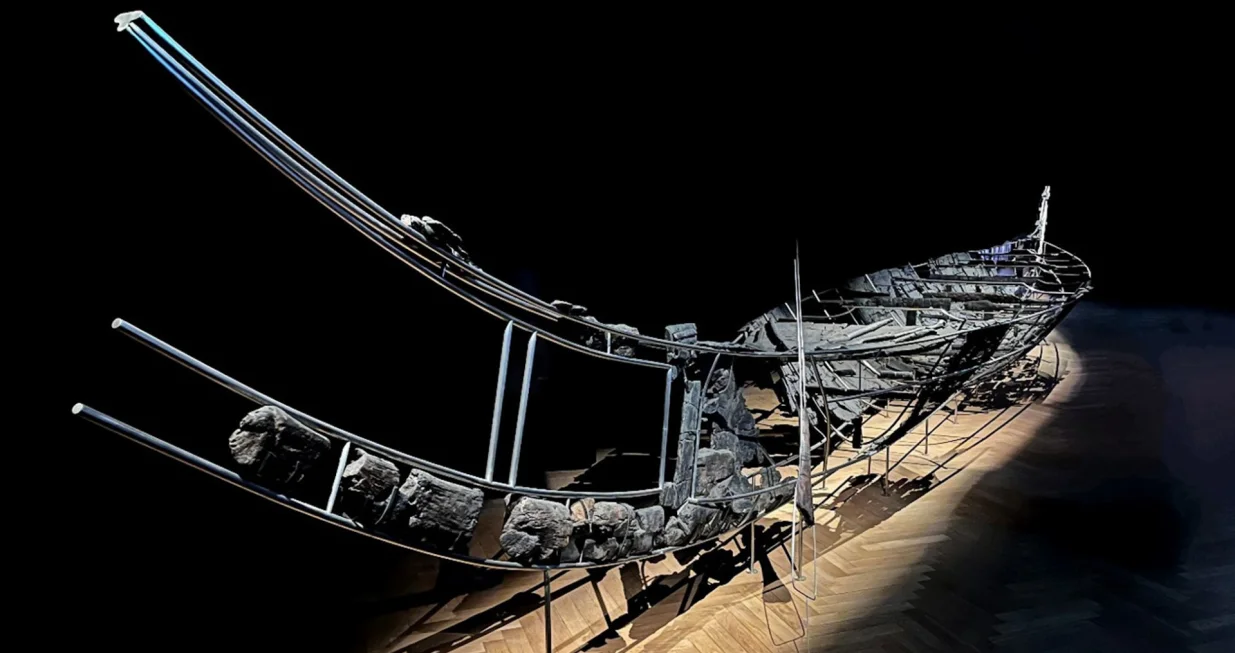 Riječ je o takozvanom Hjortspring brodu/