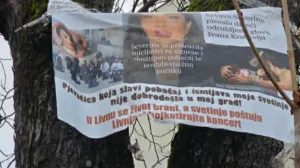 Osvanuli plakati po gradu/Livno Online