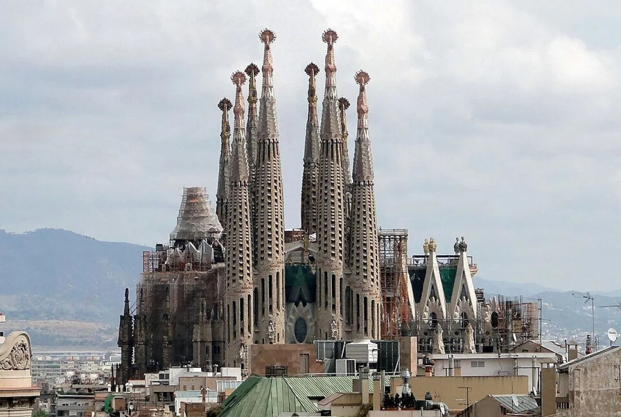 Sagrada Familia, pogled iz Casa Mila/