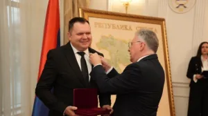 Željko Budimir, Igor Kalabuhov, uručivanje priznanja "Puškin"/Rtrs