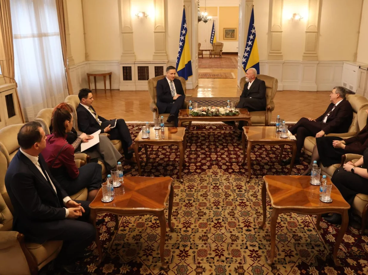 Denis Bećirović i Dino Merlin, prijem u Predsjedni&scaron;tvu BiH/