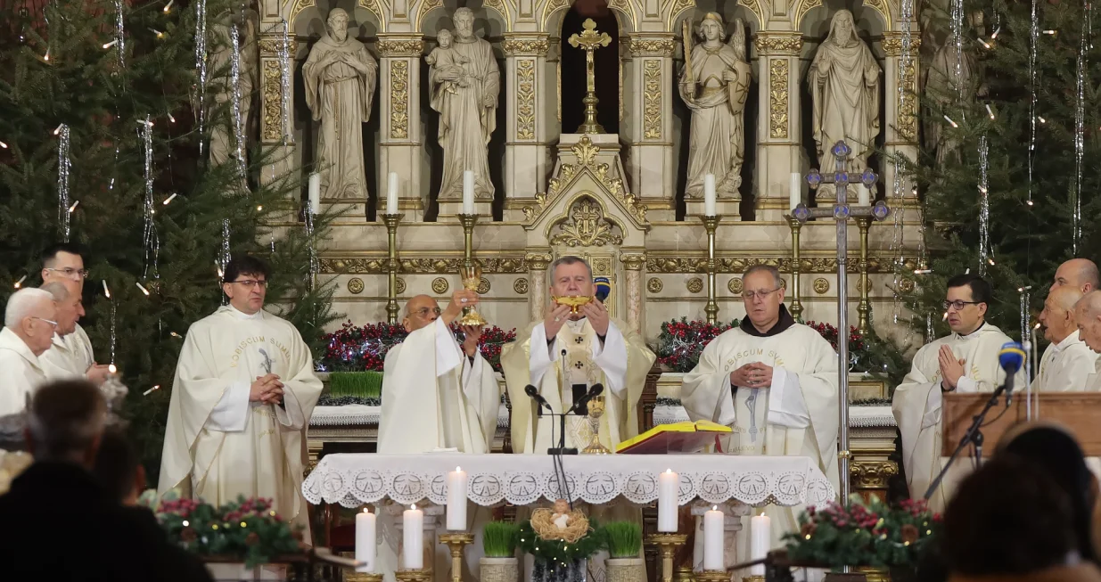 Svečano euharistijsko slavlje povodom Božića. Katedrala Srca Isusova/Senad Gubelić