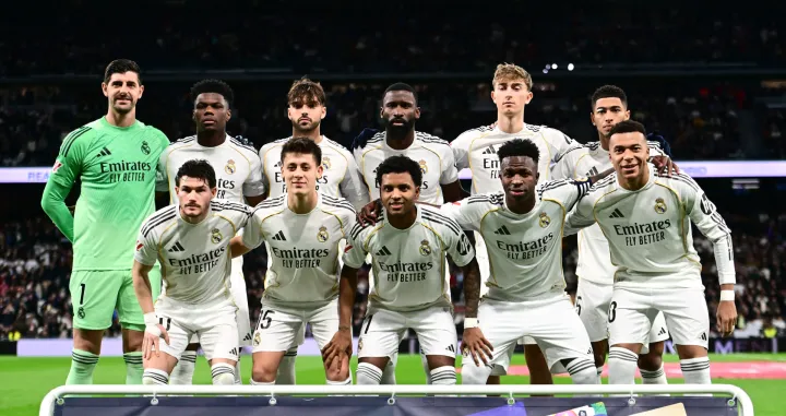 Soccer Football - LaLiga - Real Madrid v Sevilla - Santiago Bernabeu, Madrid, Spain - December 20, 2025 Real Madrid players pose for a team group photo before the match REUTERS/Juan Barbosa/Foto: Juan Barbosa