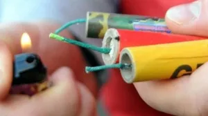 petarde, povrede ilustracija/Društvene Mreže