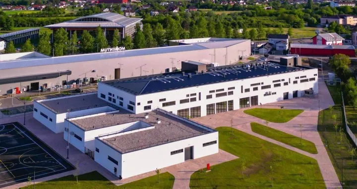 &Scaron;kola u Lakta&scaron;ima/