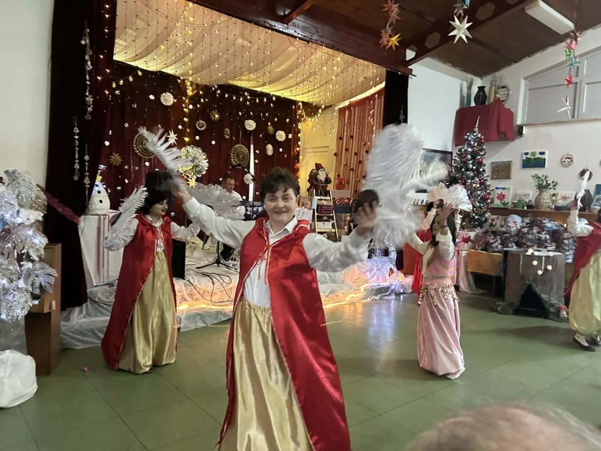 Mali veliki kreativci Ustanove Pazarić priredili &scaron;areni novogodi&scaron;nji program/