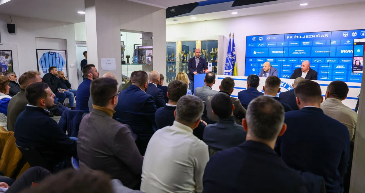 Nedavno održana Skup&scaron;tina (FOTO: Damir Hajdarba&scaron;ić - fkzeljeznicar.ba)/Foto: 