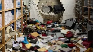 Obijeno je više od 3.000 sefova/X/