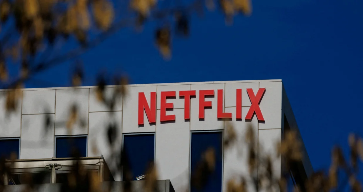 The Netflix logo is shown on one of their buildings in the Hollywood neighborhood of Los Angeles, California, U.S., December 2, 2025. REUTERS/Mike Blake/Mike Blake